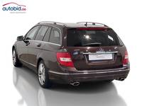 Pogled od pozadi levo