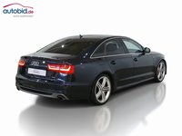 Pogled od pozadi desno