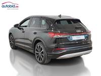 Vaade tagant vasakult