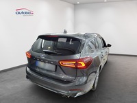 Vue de l’arrière droit