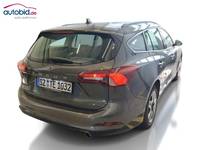 Vue de l’arrière droit