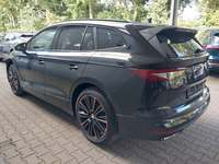 Widok z tyłu po stronie lewej