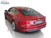 Vaade tagant vasakult