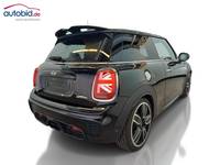 Pogled od pozadi desno