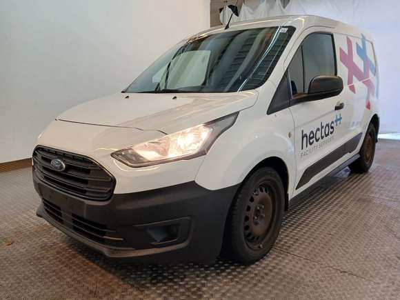 Pogled od napred levo