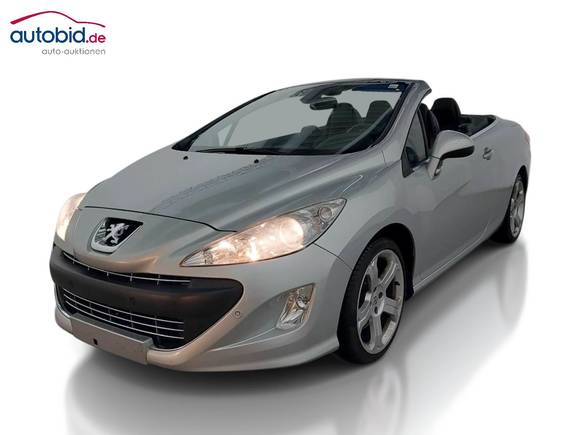 Pogled od napred levo