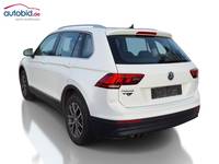 Vista traseira esquerda