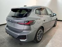 Vue de l’arrière droit