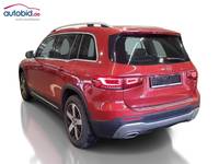 Vaade tagant vasakult