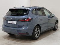 Vue de l’arrière droit