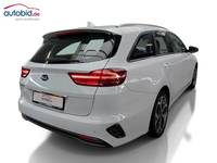 Pogled od pozadi desno