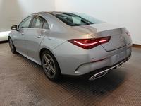 Vaade tagant vasakult