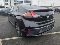 Widok z tyłu po stronie lewej