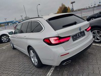 Widok z tyłu po stronie lewej