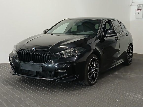 Vue de l’avant gauche