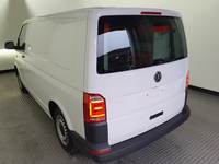 Pogled od pozadi levo