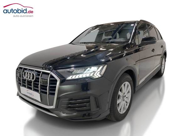 Skats no kreisās puses priekšā