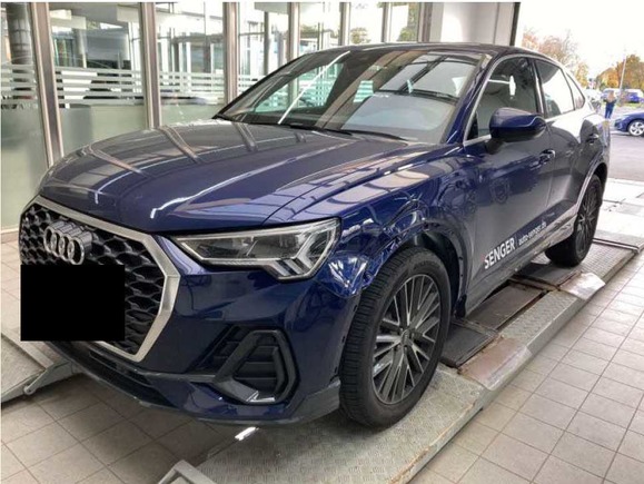 Skats no kreisās puses priekšā