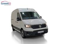 Skats no labās puses priekšā