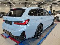 Pogled od pozadi desno