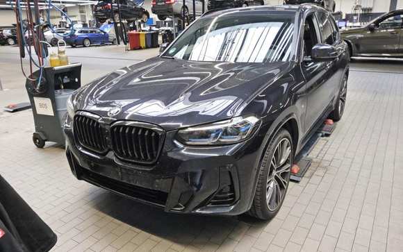 Pogled od napred levo