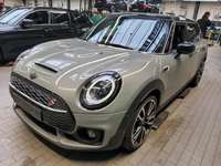 Pogled od napred levo