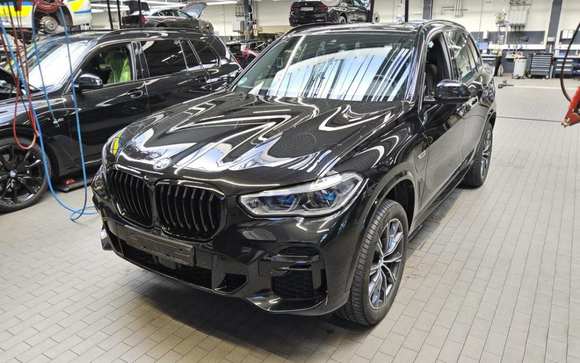 Pogled od napred levo