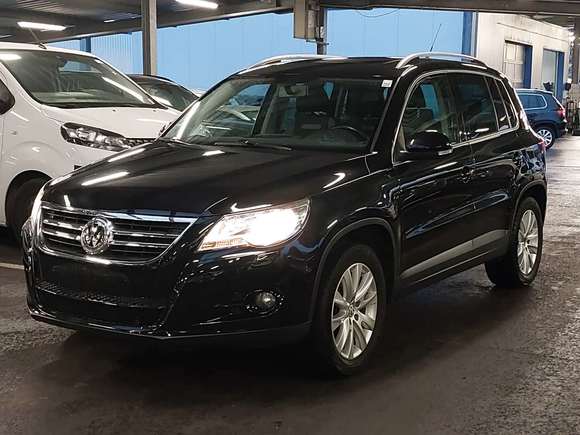 Pogled od napred levo