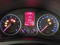 Pogled na kombinovani instrument