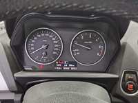 Pogled na kombinovani instrument