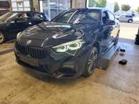 Pogled od napred levo