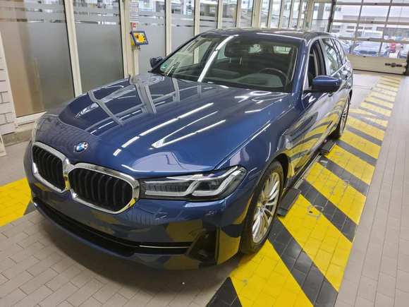 Pogled od napred levo