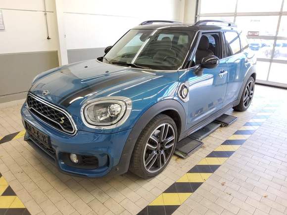 Pogled od napred levo