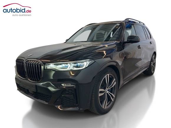 Pogled od napred levo