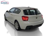 Pogled od pozadi levo