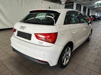 Вид сзади справа