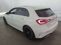 Vue de l’arrière gauche