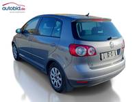 Vista traseira esquerda