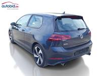 Vista traseira esquerda