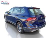 Vista traseira esquerda