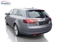 Vista traseira esquerda