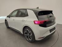 Widok z tyłu po stronie lewej