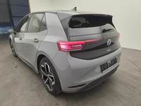 Widok z tyłu po stronie lewej