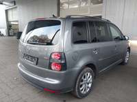 Widok z tyłu po stronie prawej