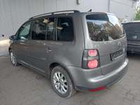 Widok z tyłu po stronie lewej