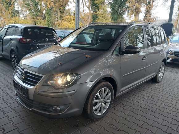 Widok z przodu po stronie lewej