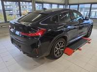 Pogled od pozadi desno