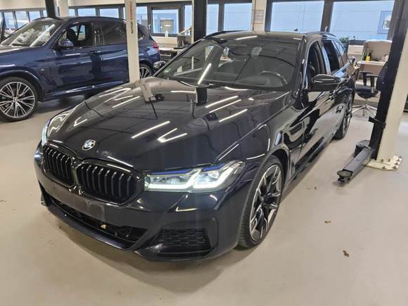 Pogled od napred levo