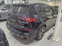 Pogled od pozadi desno