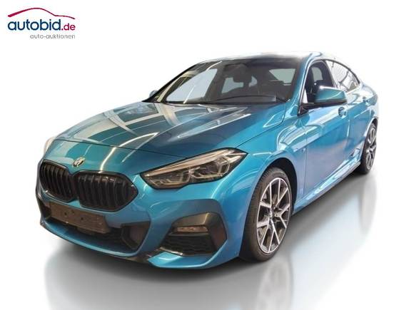 Pogled od napred levo